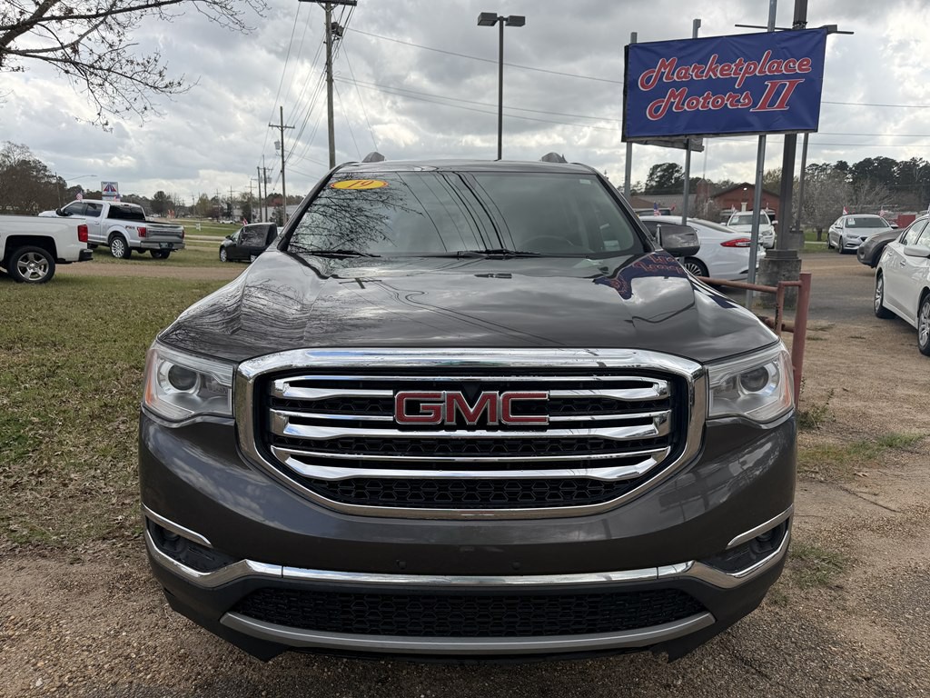 2019 GMC Acadia Image 2