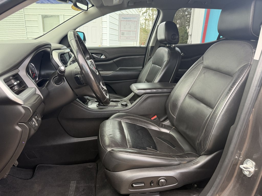 2019 GMC Acadia Image 9