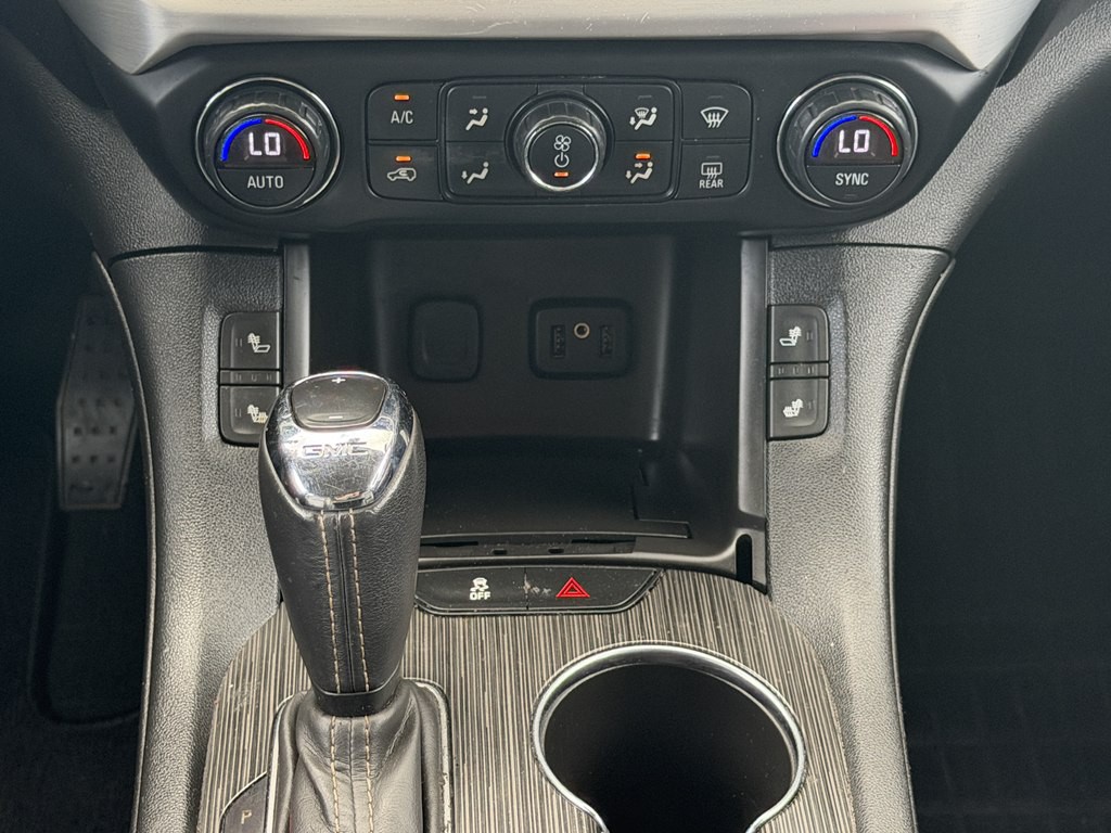 2019 GMC Acadia Image 16