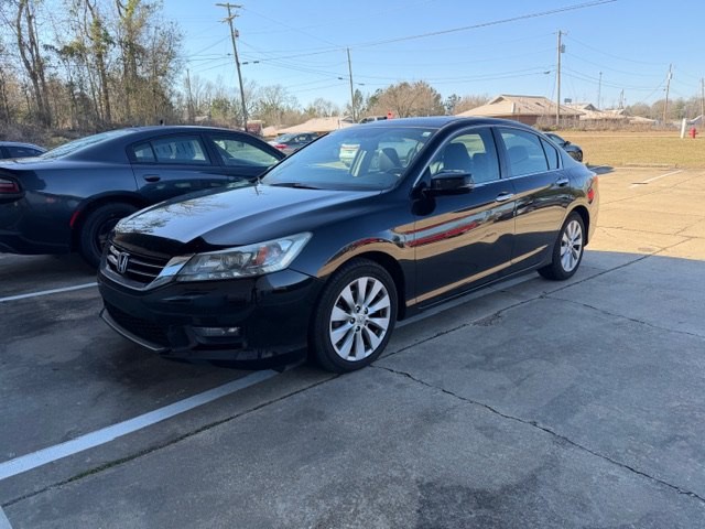 2015 Honda Accord Image 1