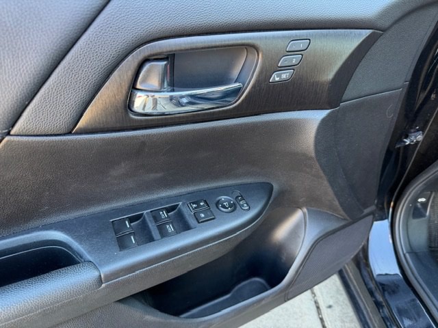 2015 Honda Accord Image 5