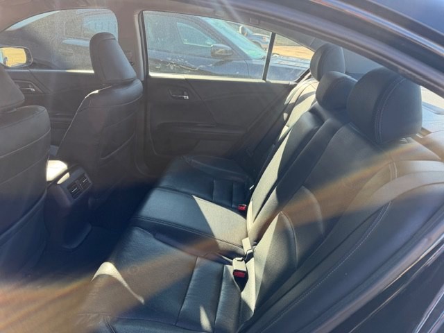 2015 Honda Accord Image 8
