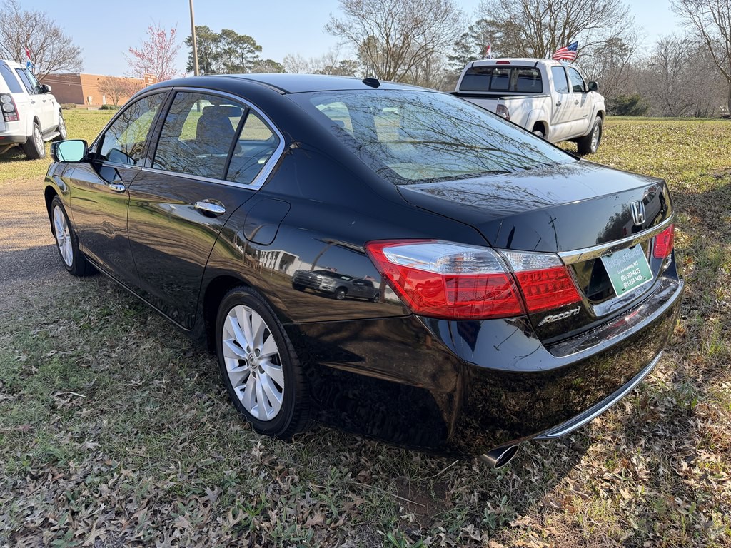 2015 Honda Accord Image 5