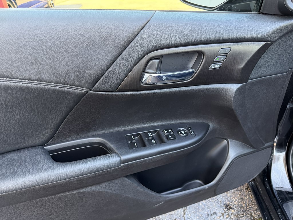 2015 Honda Accord Image 10