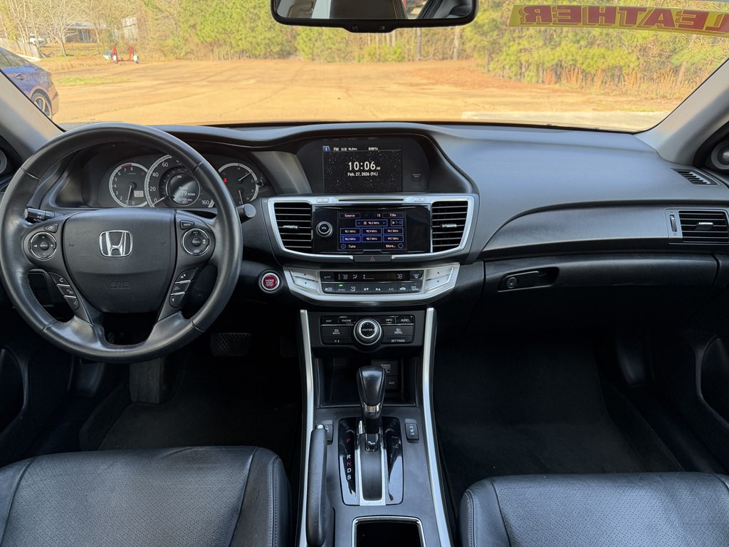 2015 Honda Accord Image 12