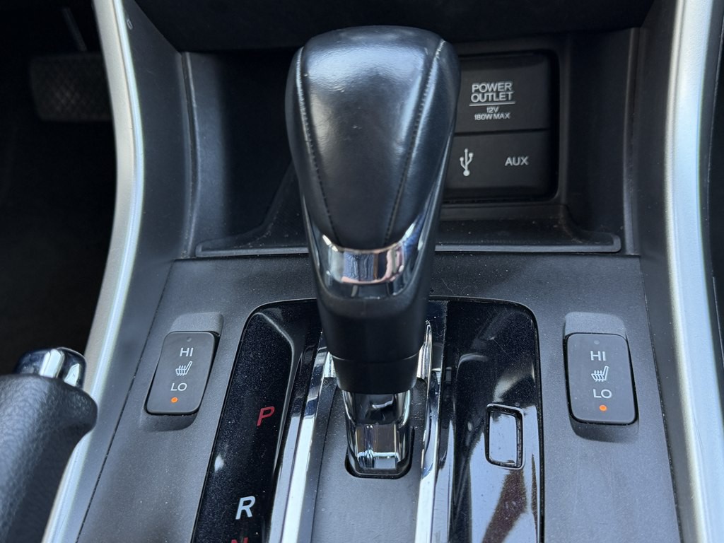 2015 Honda Accord Image 14