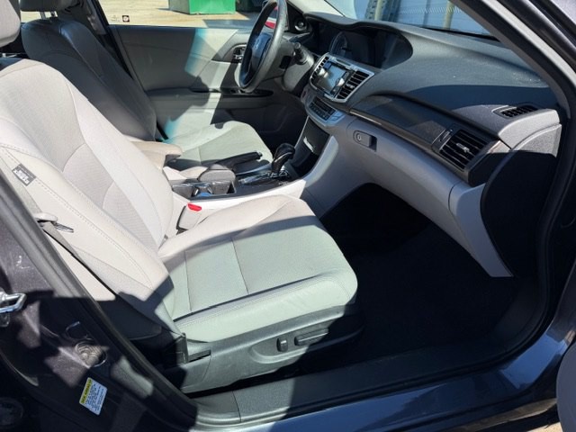 2013 Honda Accord Image 15