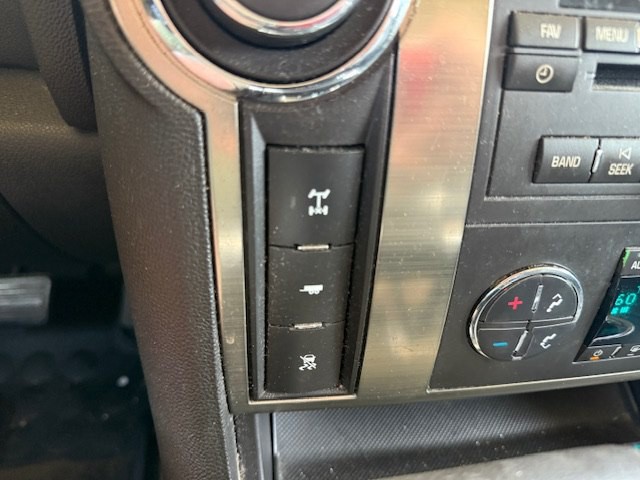 2008 HUMMER H2 Image 25