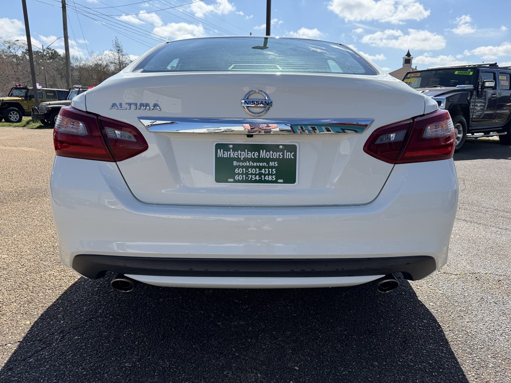 2018 Nissan Altima Image 6