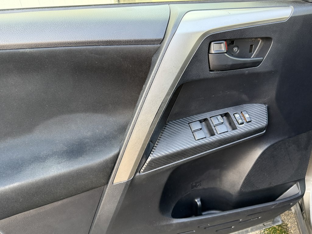 2013 Toyota Rav4 Image 11