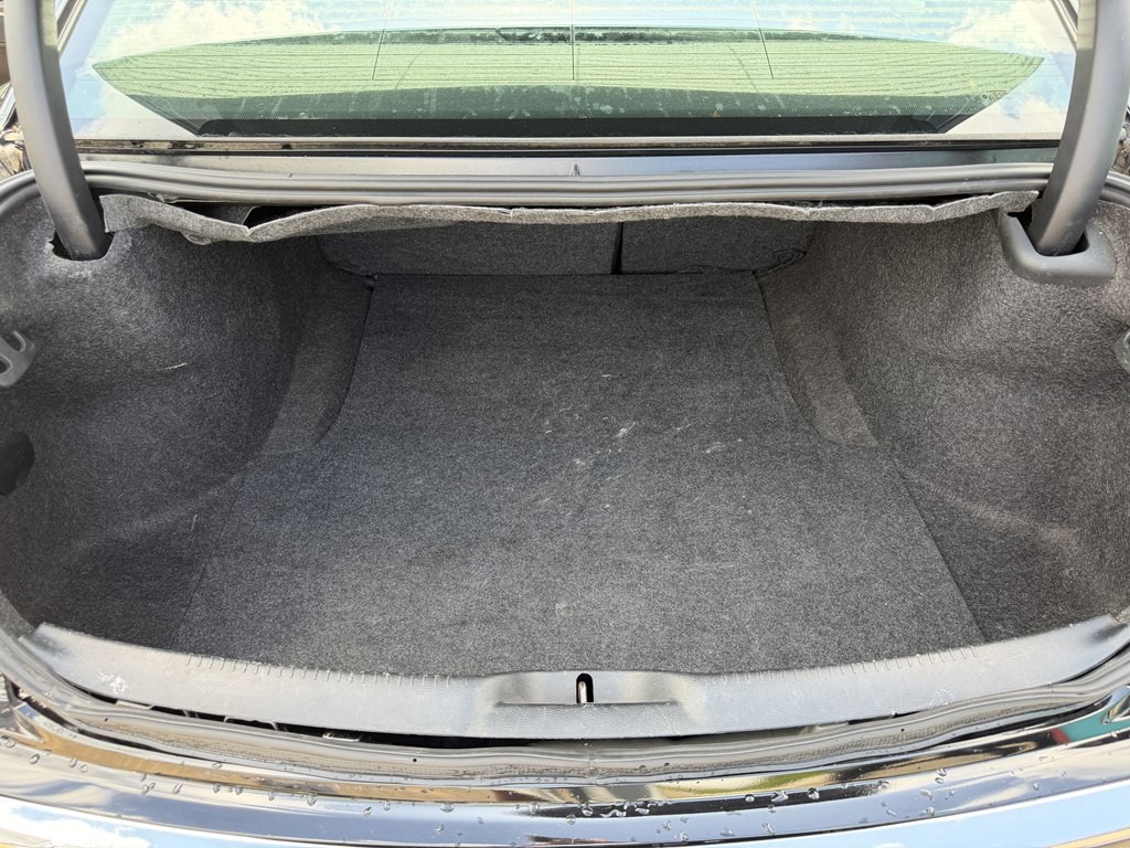 2020 Chrysler 300 Image 19