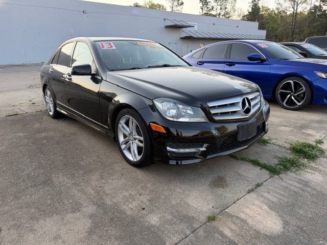 2013 Mercedes-Benz C-Class Image 1