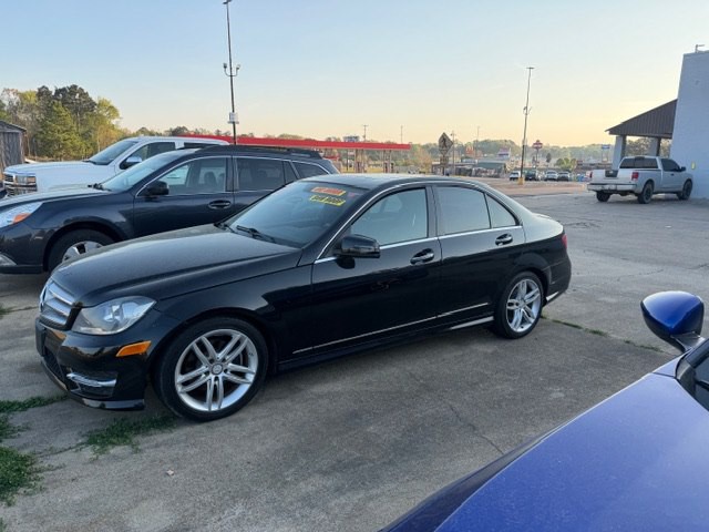 2013 Mercedes-Benz C-Class Image 2
