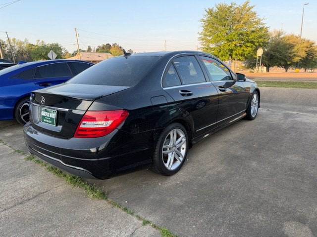 2013 Mercedes-Benz C-Class Image 3