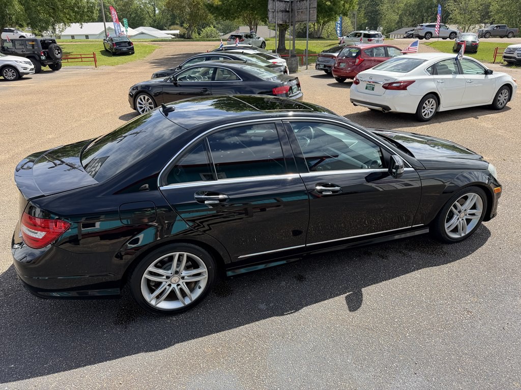 2013 Mercedes-Benz C-Class Image 6