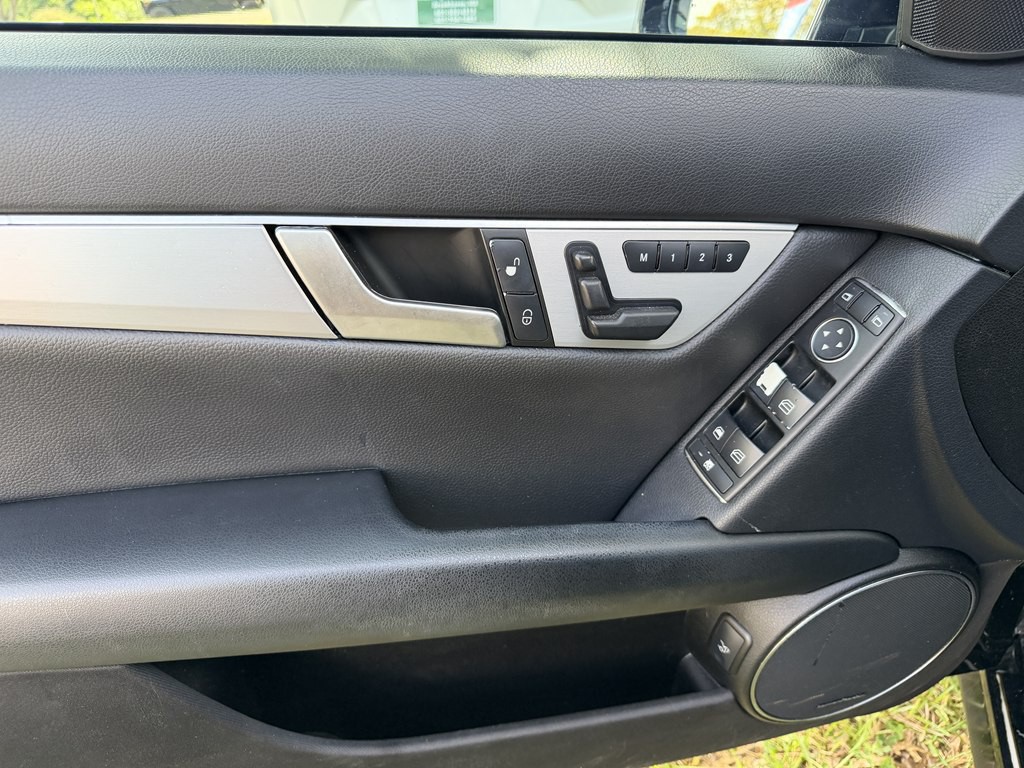 2013 Mercedes-Benz C-Class Image 10
