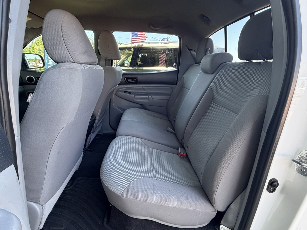 2013 Toyota Tacoma Image 12