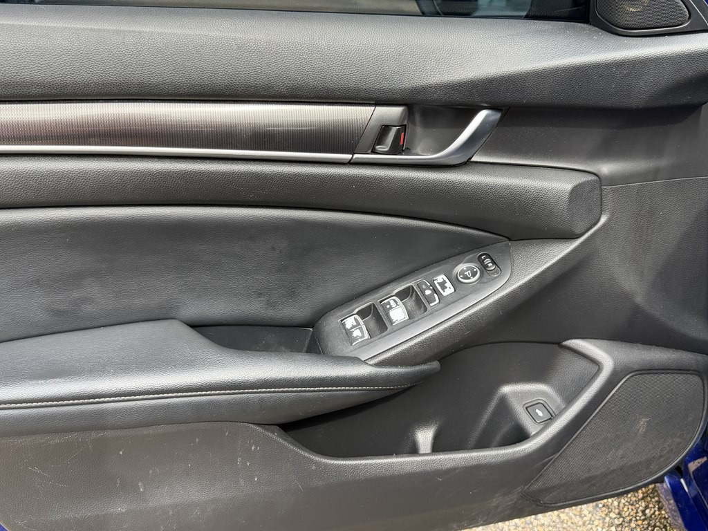 2018 Honda Accord Image 10