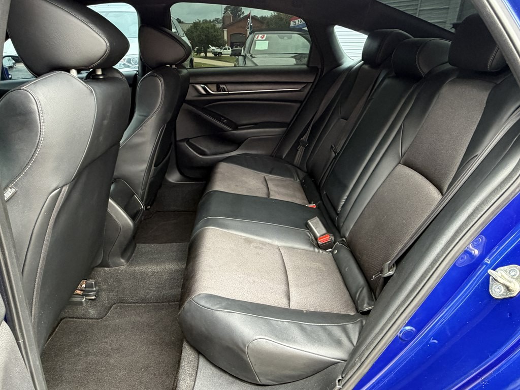 2018 Honda Accord Image 11