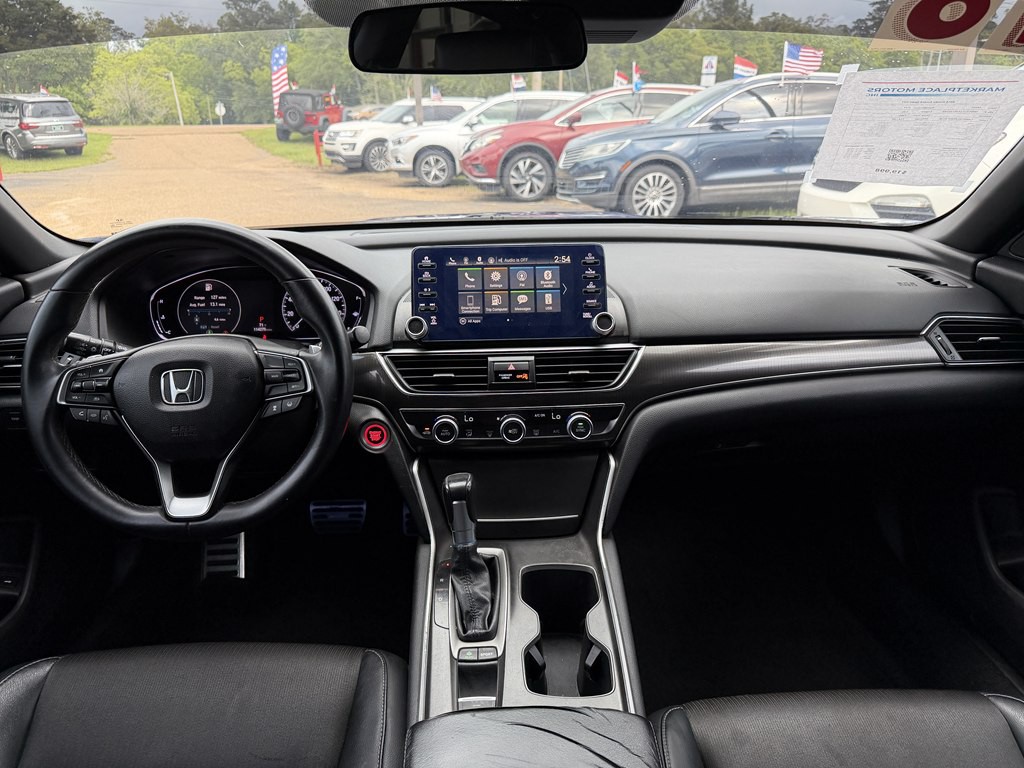 2018 Honda Accord Image 12