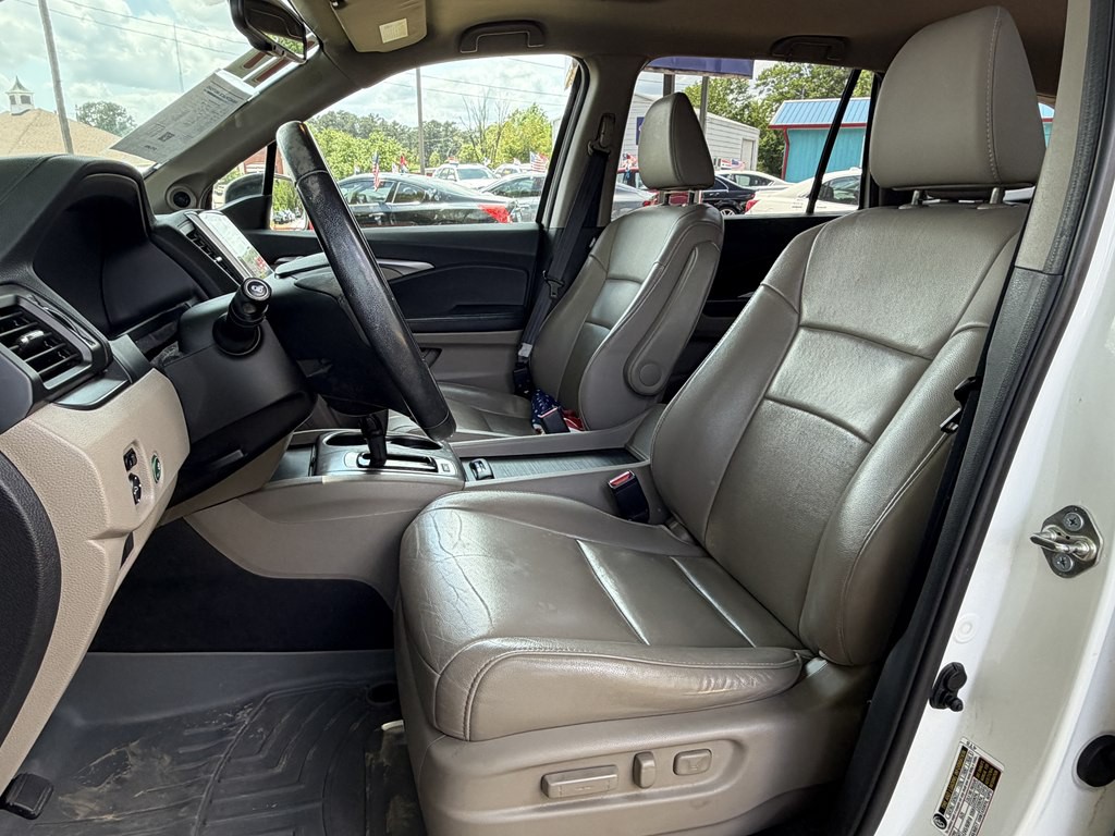 2017 Honda Pilot Image 10