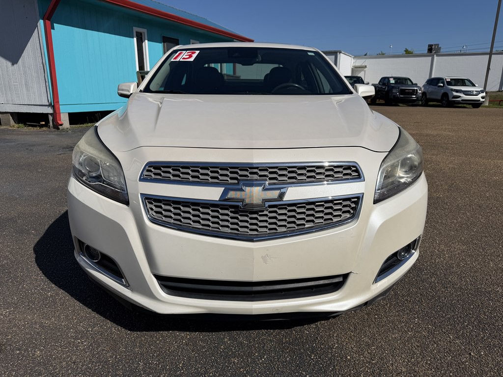 2013 Chevrolet Malibu Image 8