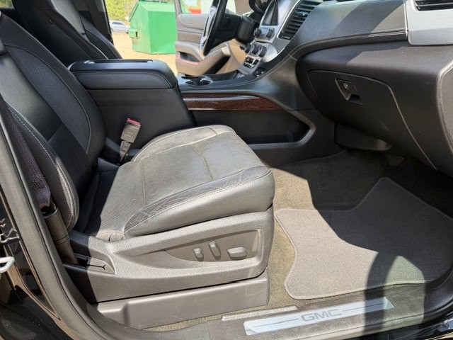 2017 GMC Yukon Image 12