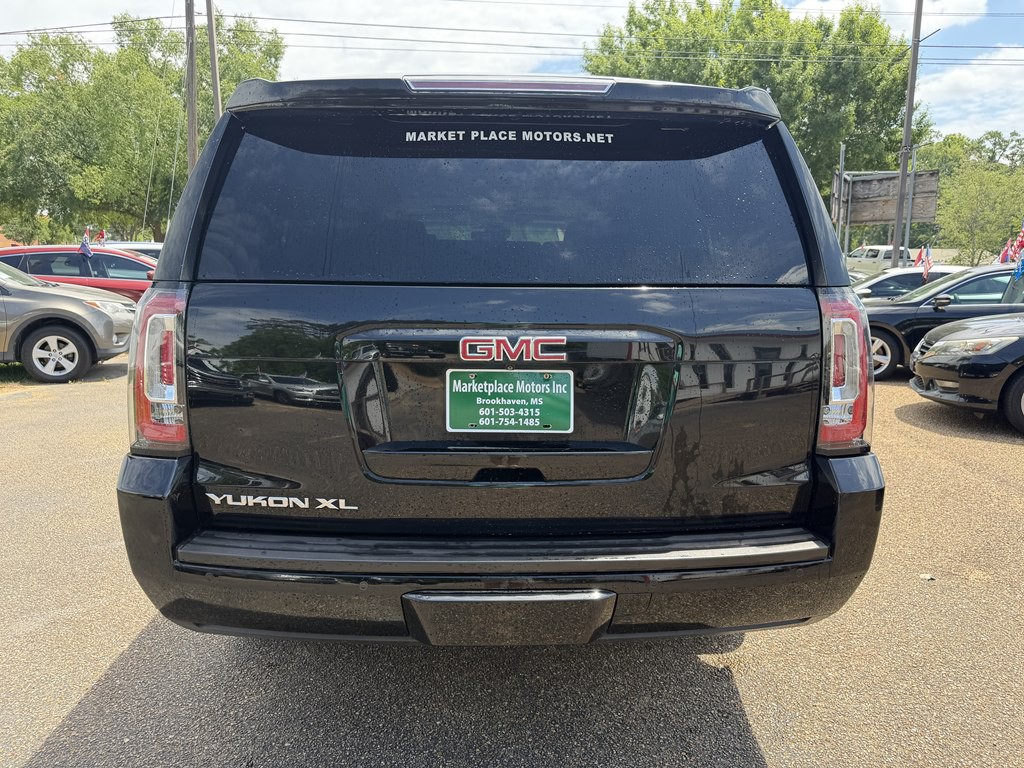 2017 GMC Yukon Image 4