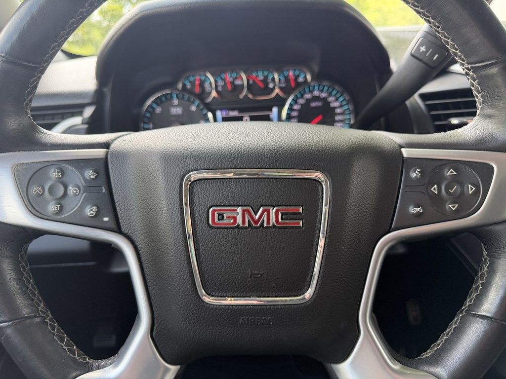 2017 GMC Yukon Image 17