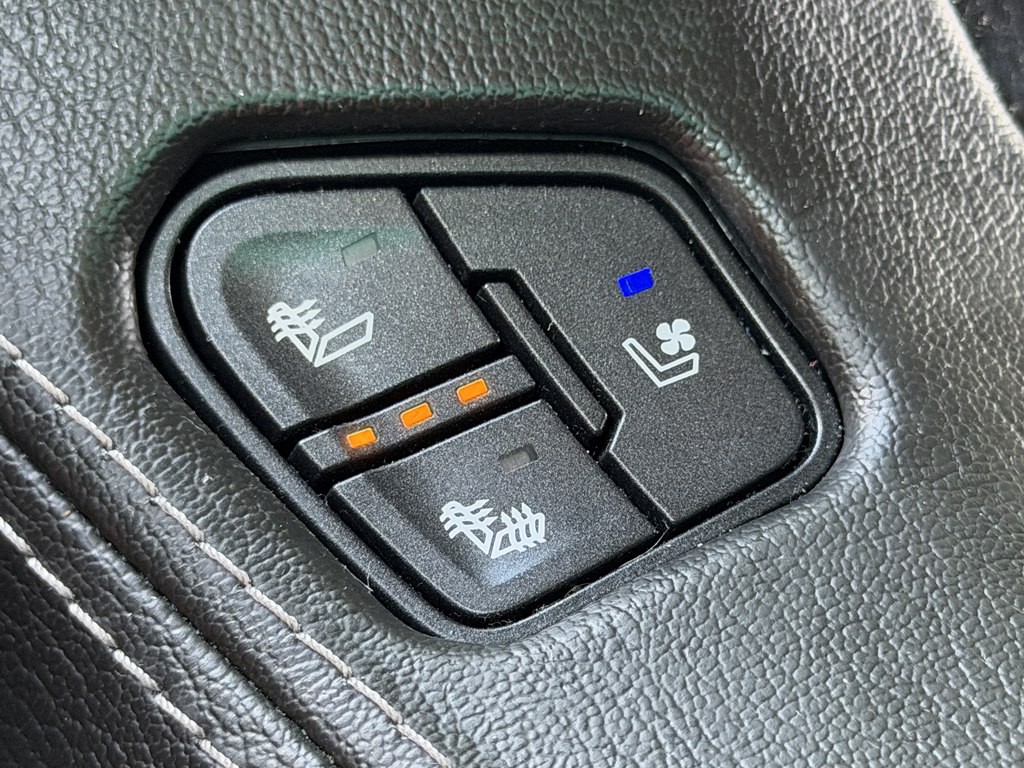 2017 GMC Yukon Image 30