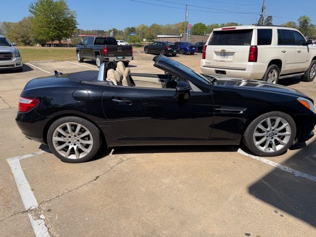 2016 Mercedes-Benz SLK-Class Image 2