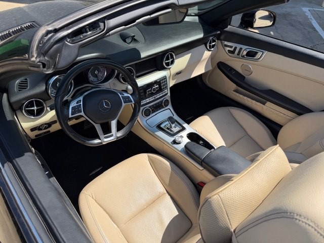 2016 Mercedes-Benz SLK-Class Image 3