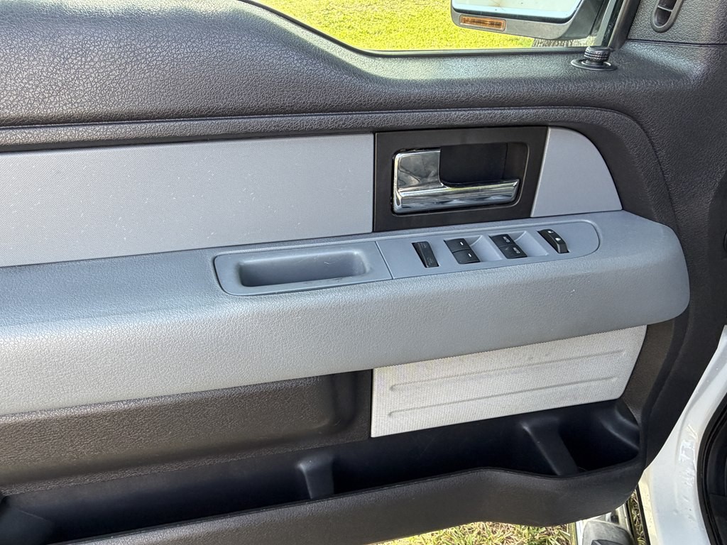 2013 Ford F-150 Image 10