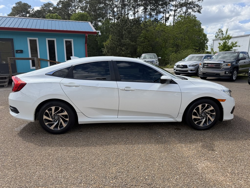 2017 Honda Civic Image 8
