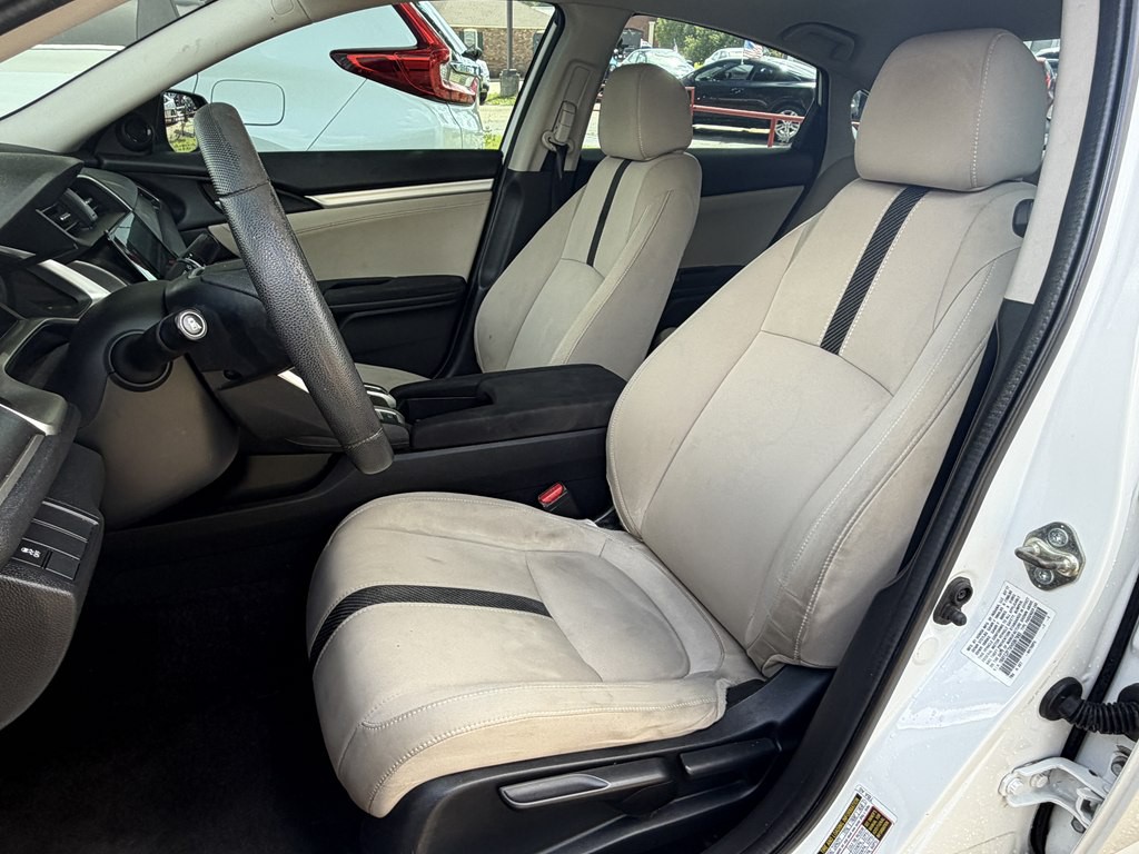 2017 Honda Civic Image 9