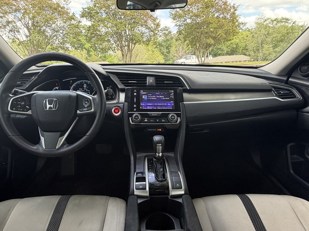 2017 Honda Civic Image 12