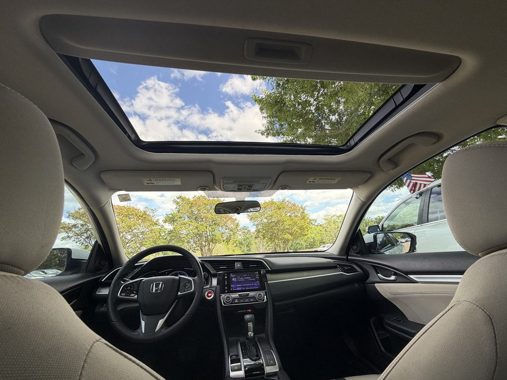 2017 Honda Civic Image 16