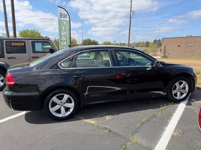 2013 Volkswagen Passat Image 3