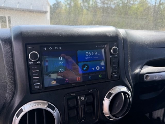 2013 Jeep Wrangler Unlimited Image 14