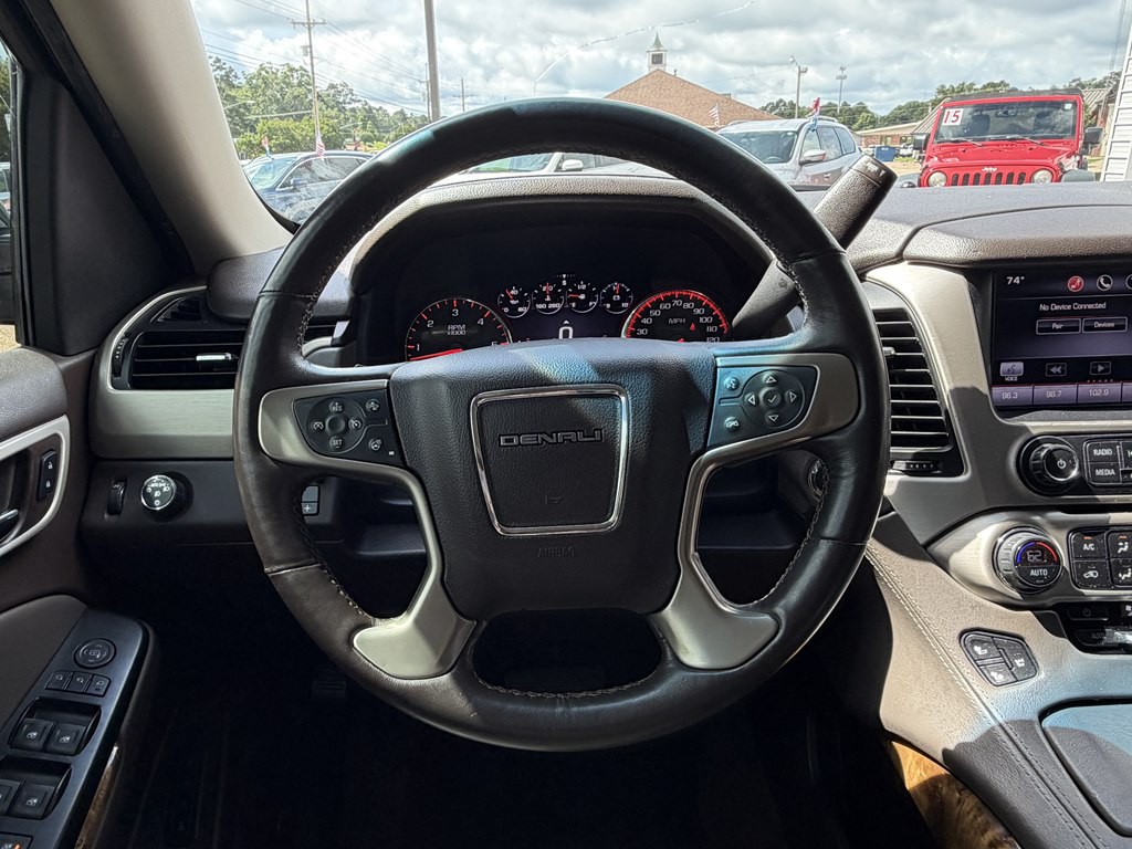 2015 GMC Yukon Image 24