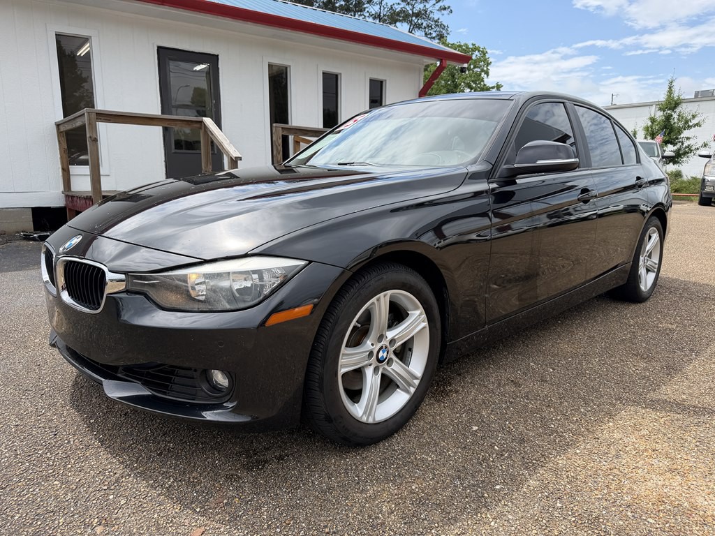2015 BMW 3 Series Image 1