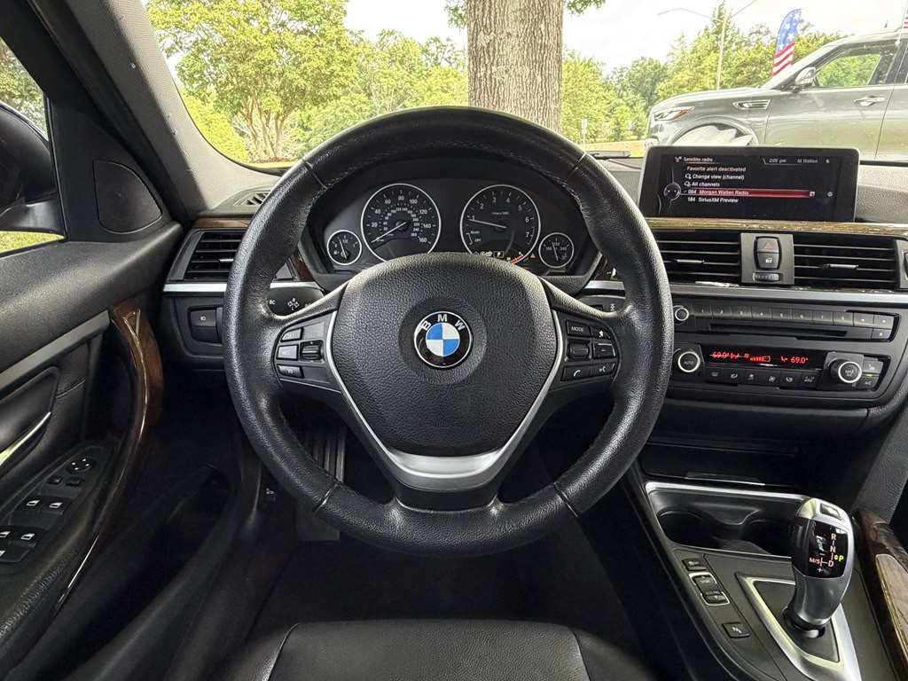 2015 BMW 3 Series Image 16