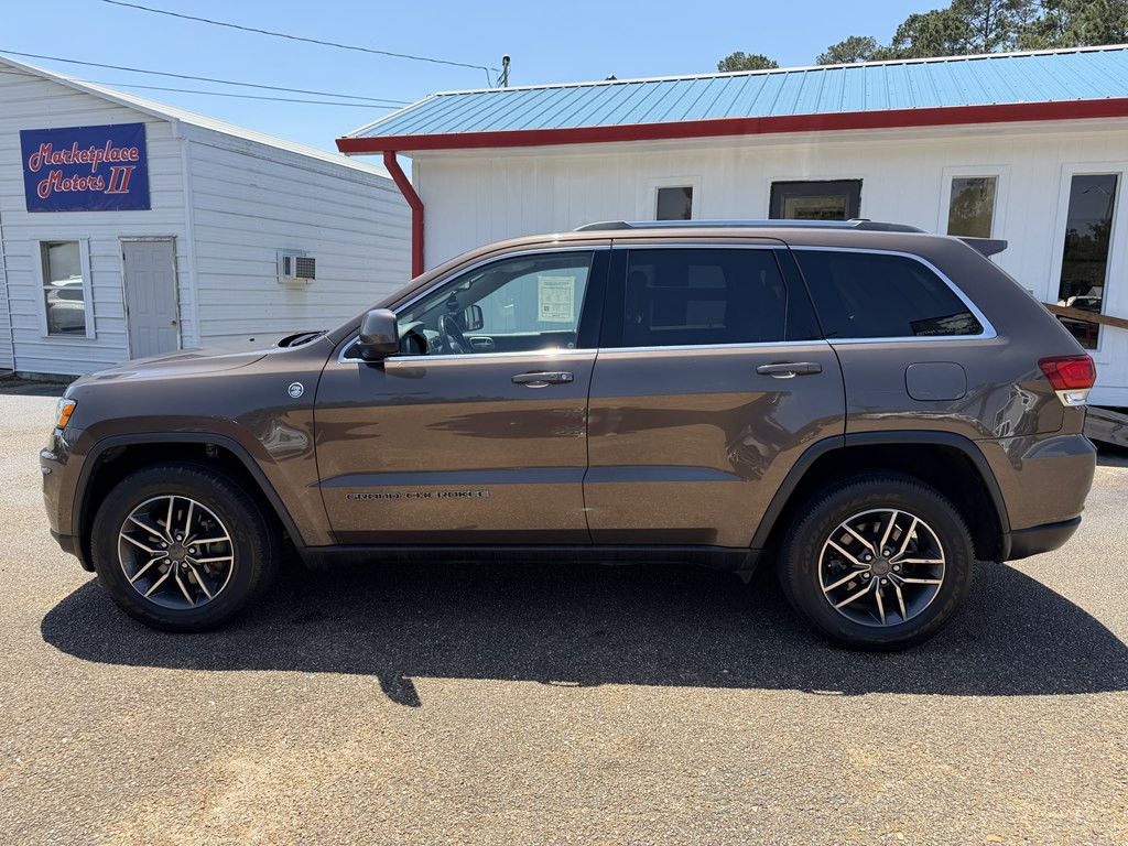2020 Jeep Grand Cherokee Image 2