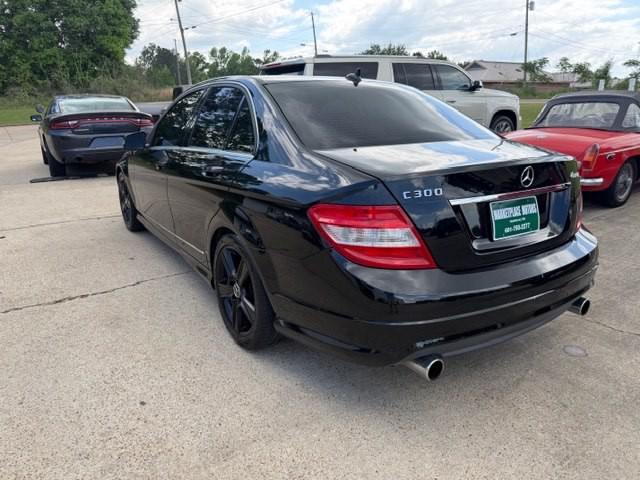 2011 Mercedes-Benz C-Class Image 17