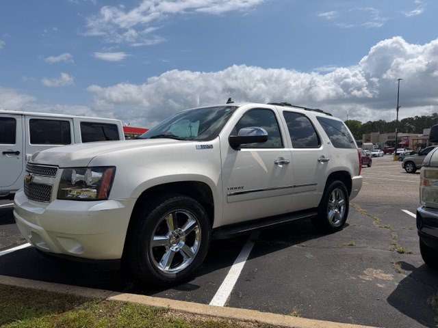 2012 Chevrolet Tahoe Image 1