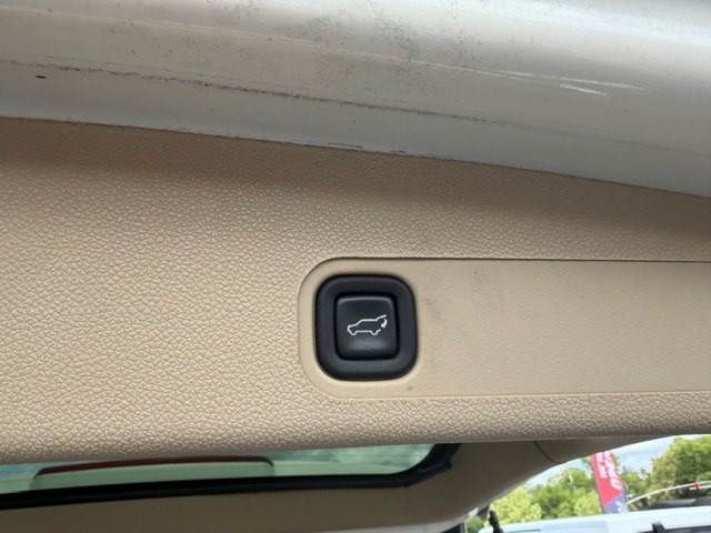 2012 Chevrolet Tahoe Image 13