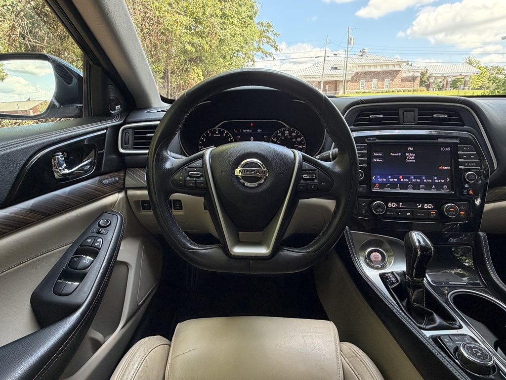 2017 Nissan Maxima Image 19