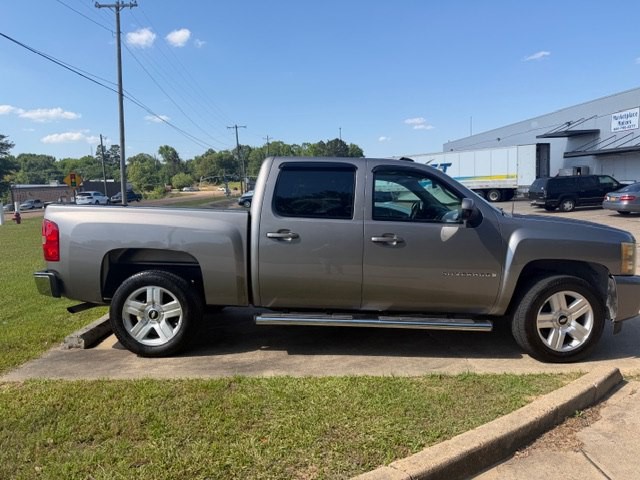 2007 Chevrolet Silverado 1500 Image 11