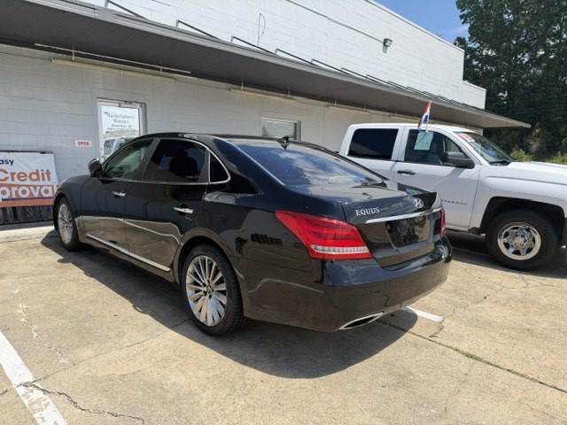 2016 Hyundai Equus Image 2