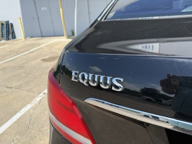 2016 Hyundai Equus Image 3